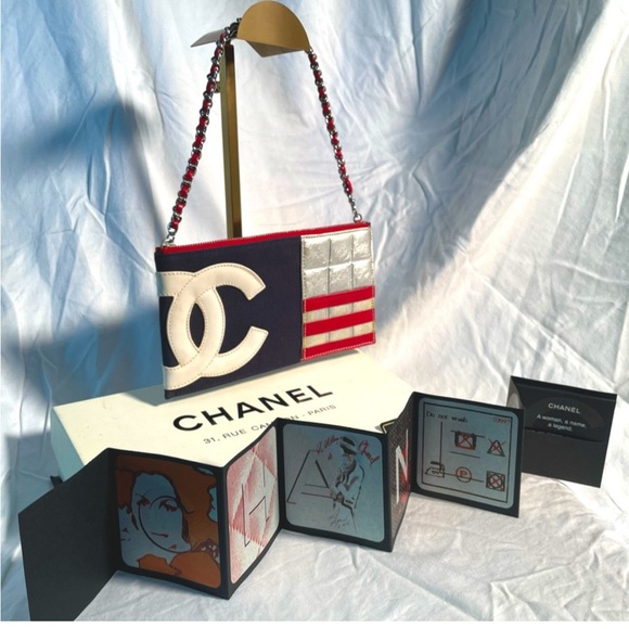 Chanel Red, White and Silver American Flag bag - Picture 2 of 8